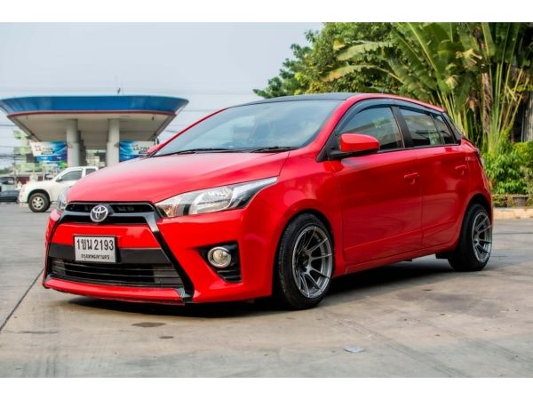 2013  TOYOTA YARIS  (โฉม 13-17) E 1.2 A/T สีแดง